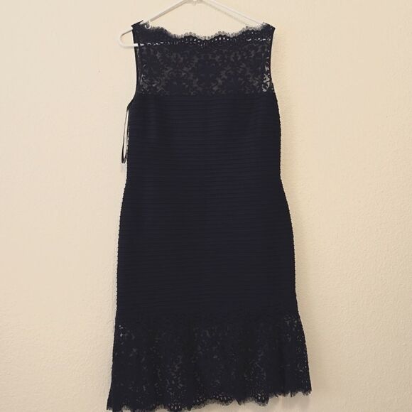 Tadashi Women’s Shoji Navy Lace Ribbed Cocktail Dress Size Large - EUC! - Picture 1 of 9
